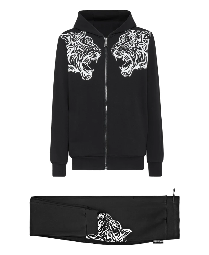 Спортивная куртка и брюки с тигровым принтом Plein Sport, черный
Спортивная куртка и брюки с тигровым принтом Plein Sport, черный