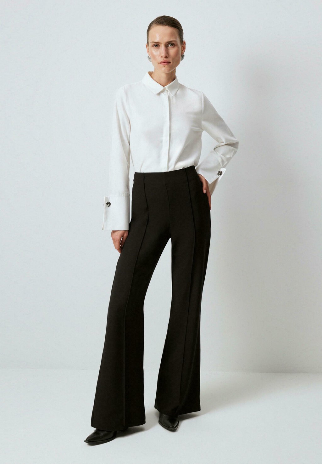 Брюки Touché Privé, черный
Брюки Touché Privé, черный