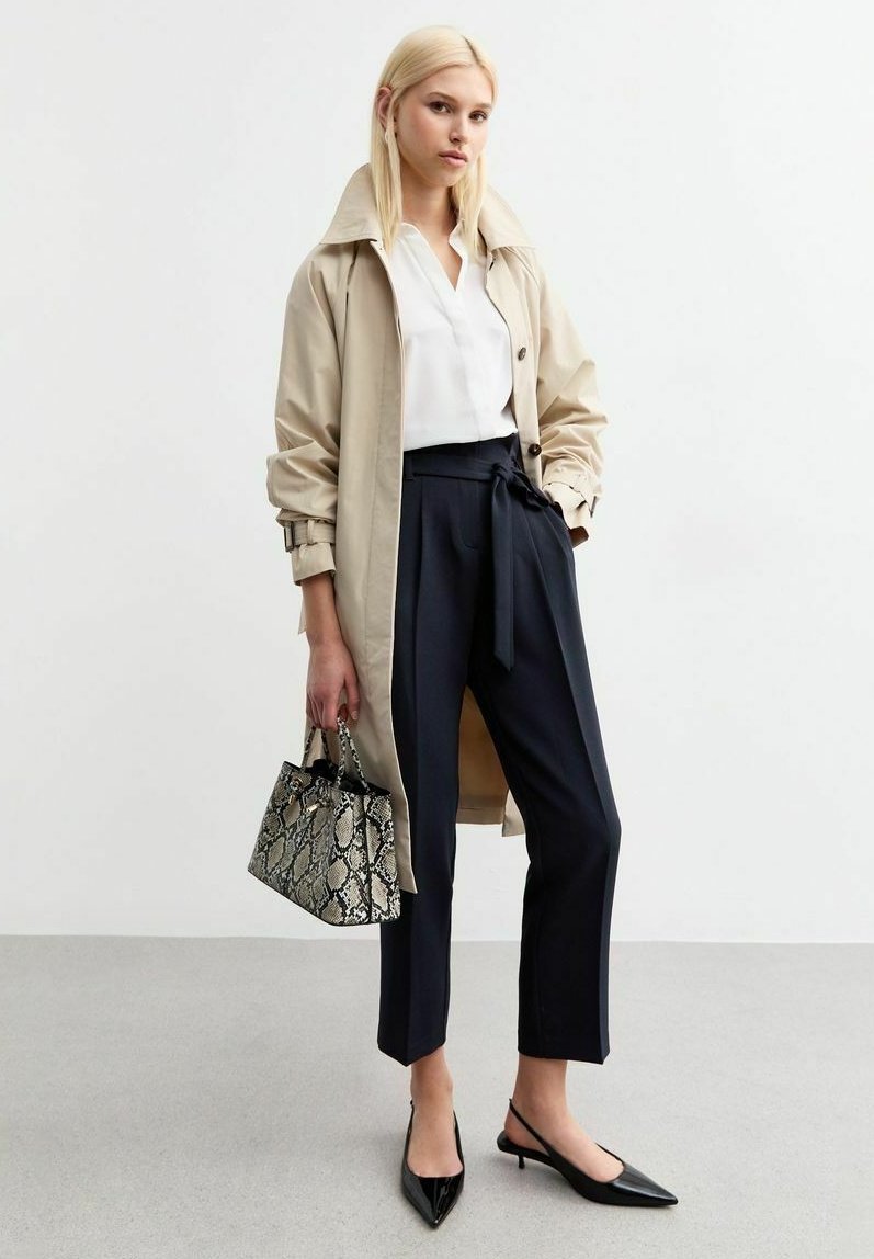 Брюки New Look PAPERBAG , Navy/Dark Blue
Брюки New Look PAPERBAG , Navy/Dark Blue