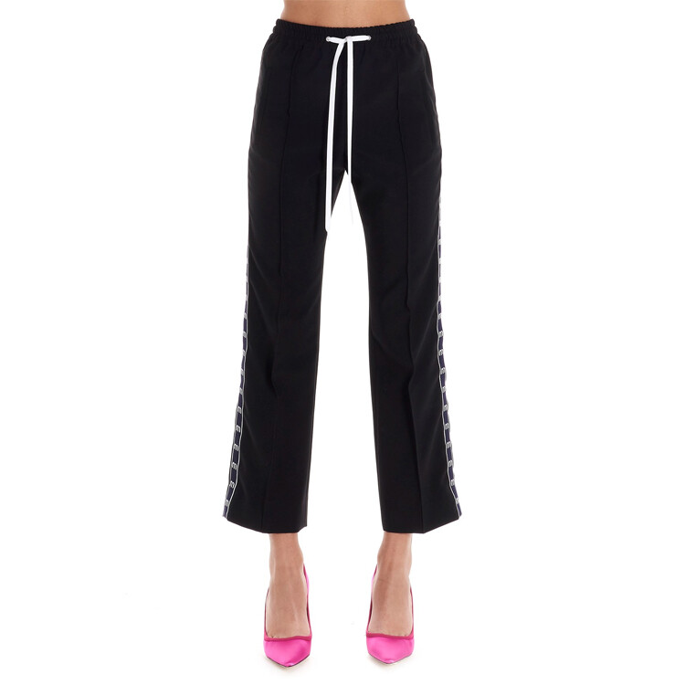 Трикотажные спортивные штаны женские черные Miu Miu
Трикотажные спортивные штаны женские черные Miu Miu