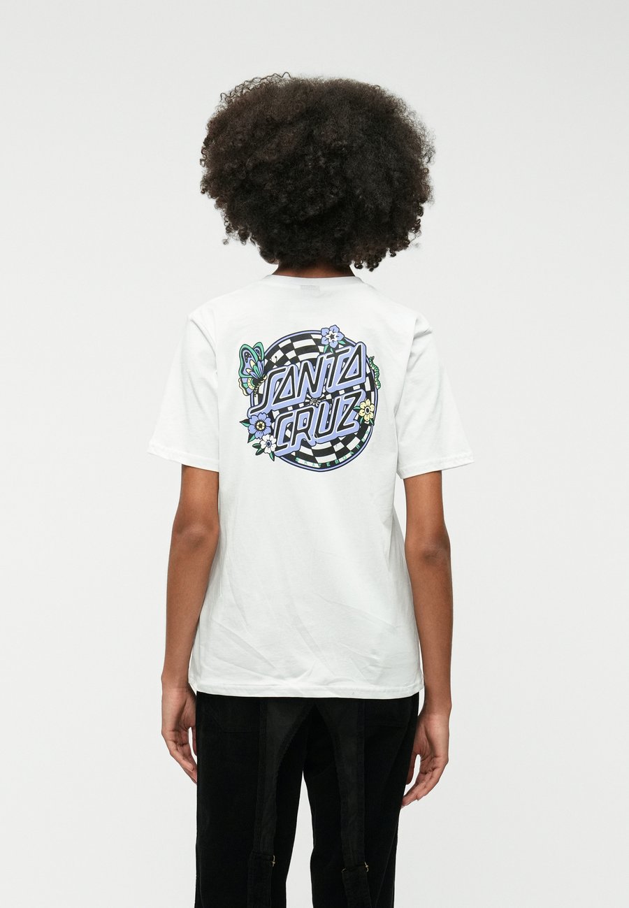 Футболка Santa Cruz FIELD CHECK DOT, White, Белый, Футболка Santa Cruz FIELD CHECK DOT, White
Футболка Santa Cruz FIELD CHECK DOT, White, Белый, Футболка Santa Cruz FIELD CHECK DOT, White