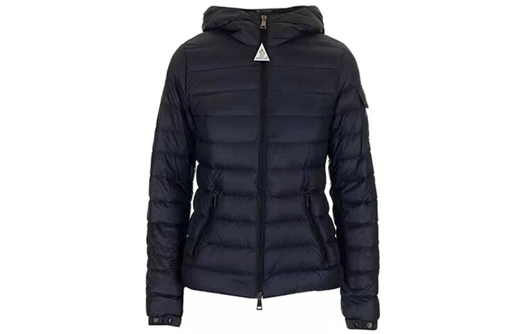 Пуховик женский черный Moncler
Пуховик женский черный Moncler