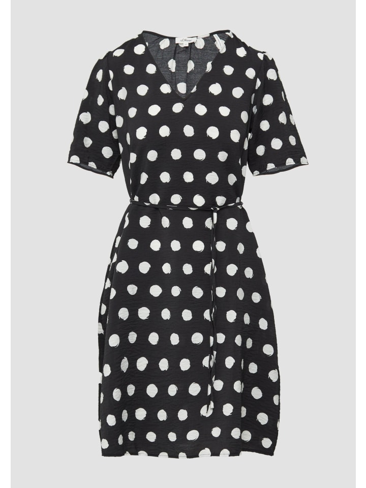 Платье в цвете 99A2_черный s.Oliver
Платье в цвете 99A2_черный s.Oliver