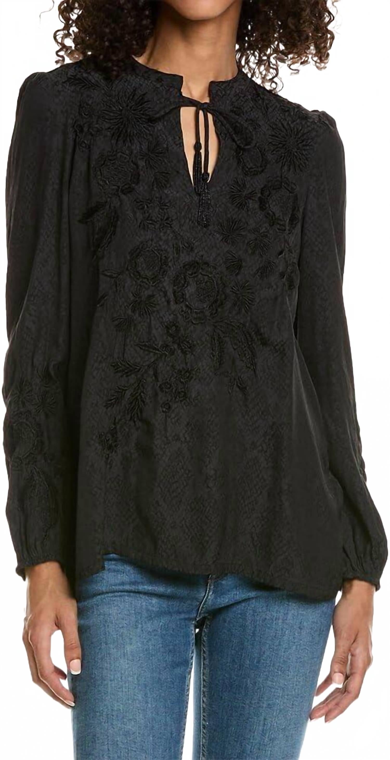 Nova Блузка из бархатистого шелка с добавками в черном цвете Johnny Was
Nova Блузка из бархатистого шелка с добавками в черном цвете Johnny Was