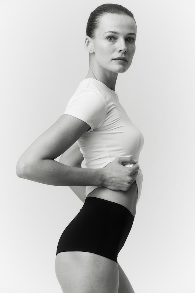 Упаковка из 3 трусиков-шорт из микрофибры H&M, черный
Упаковка из 3 трусиков-шорт из микрофибры H&M, черный