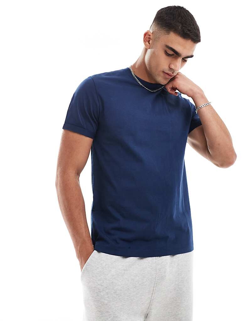 ASOS DESIGN – Essential – темно-синяя футболка с круглым вырезом и закатанными рукавами
ASOS DESIGN – Essential – темно-синяя футболка с круглым вырезом и закатанными рукавами