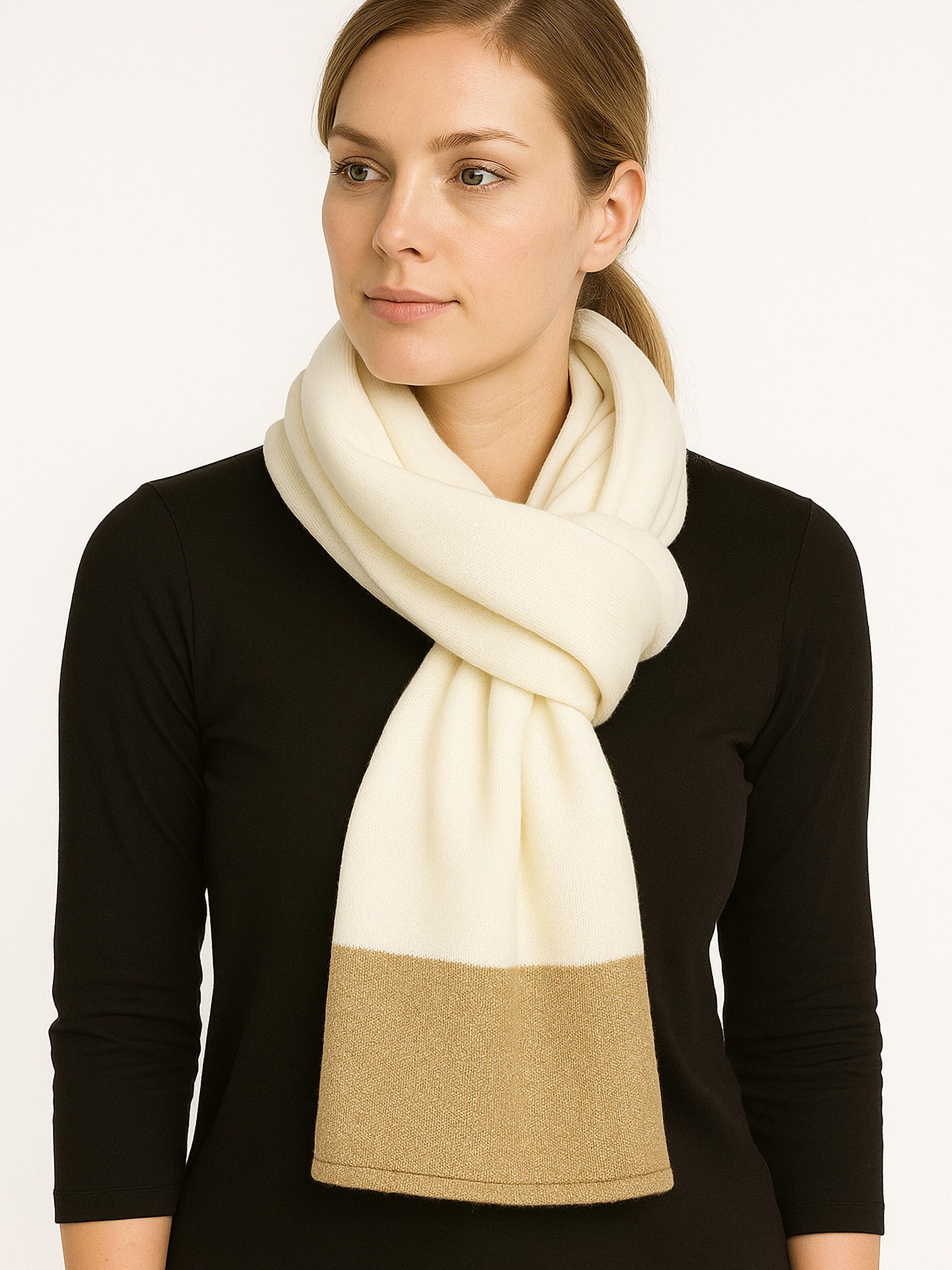 COLLEZIONE ALESSANDRO Шарф 'Schimmer' в бежевом цвете
COLLEZIONE ALESSANDRO Шарф 'Schimmer' в бежевом цвете