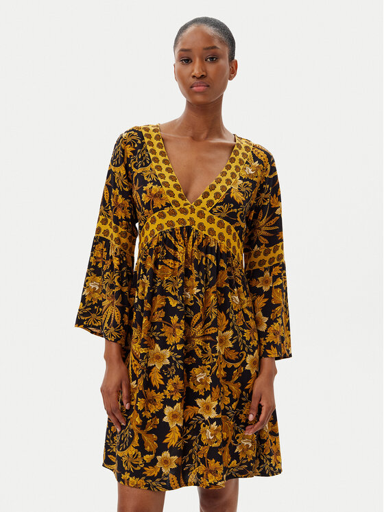 Летнее платье свободного покроя BM298 Selmark, черный
Летнее платье свободного покроя BM298 Selmark, черный