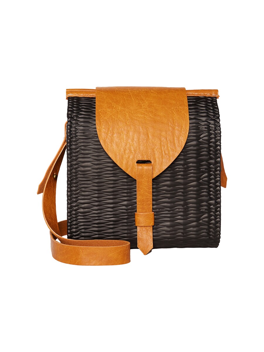 Сумка через плечо O bag, Black
Сумка через плечо O bag, Black