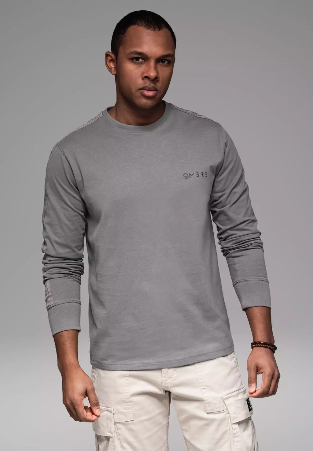 Футболка с принтом LONGSLEEVE WITH STRIPES AND PRINT Ombre, серый
Футболка с принтом LONGSLEEVE WITH STRIPES AND PRINT Ombre, серый