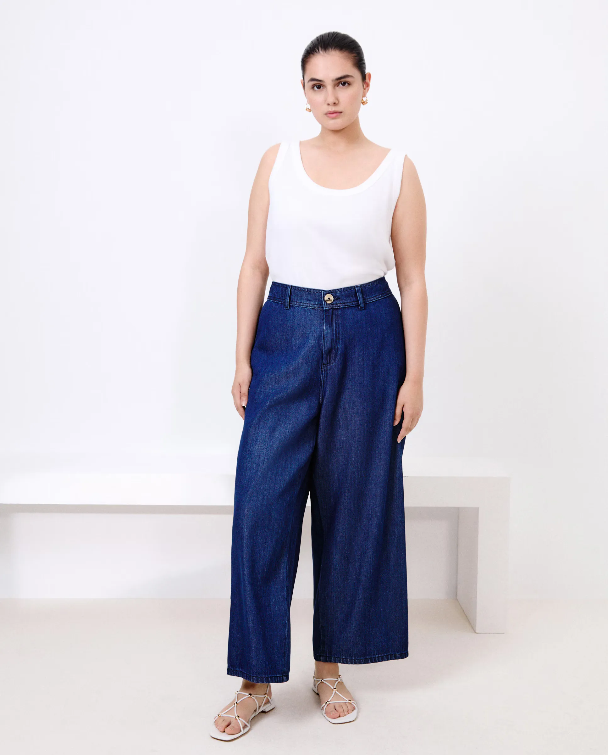 Женские брюки-вакеро свободного кроя Couchel, нежно-синий
Женские брюки-вакеро свободного кроя Couchel, нежно-синий