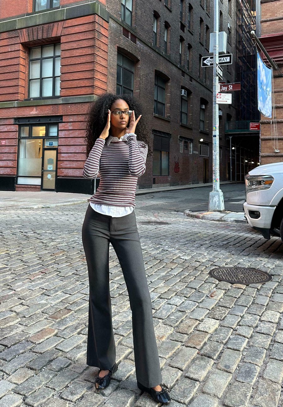 Брюки Bershka FLARED BENGALINE, Grey
Брюки Bershka FLARED BENGALINE, Grey