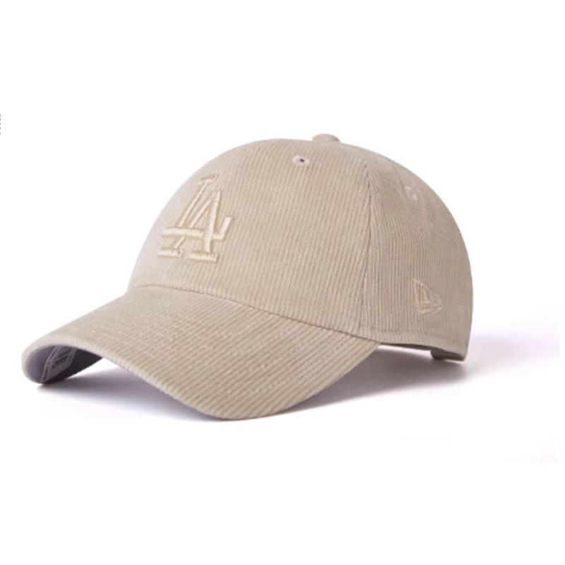 New Era Бейсболка унисекс бежевая, Beige
New Era Бейсболка унисекс бежевая, Beige