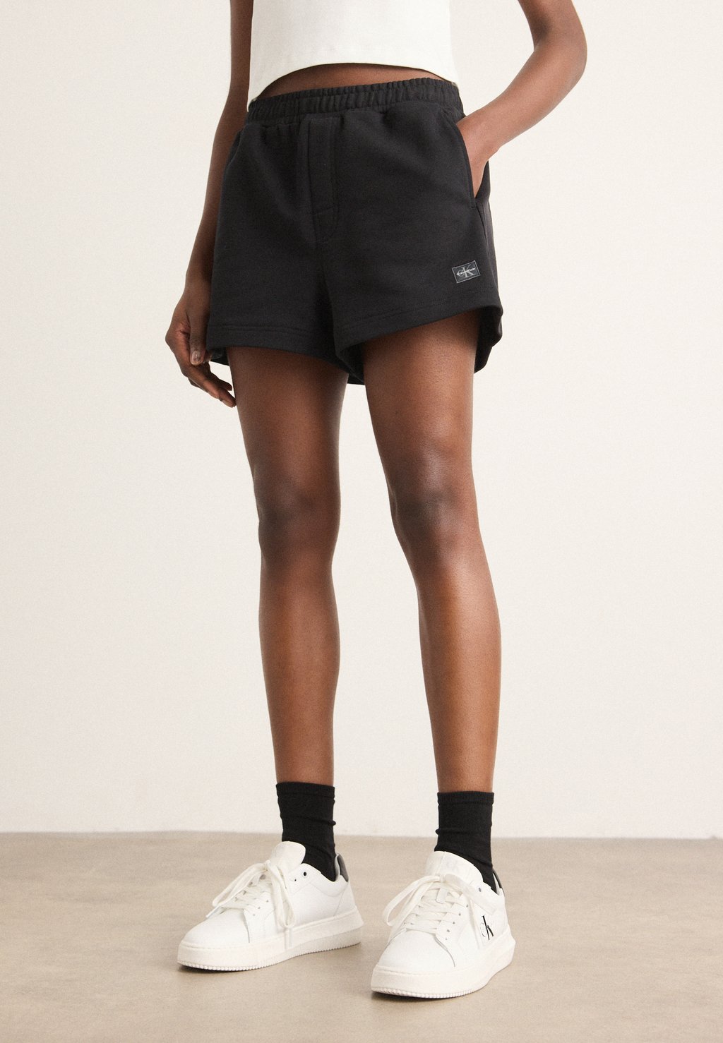 Шорты Tracksuit bottoms Calvin Klein Jeans, черный
Шорты Tracksuit bottoms Calvin Klein Jeans, черный