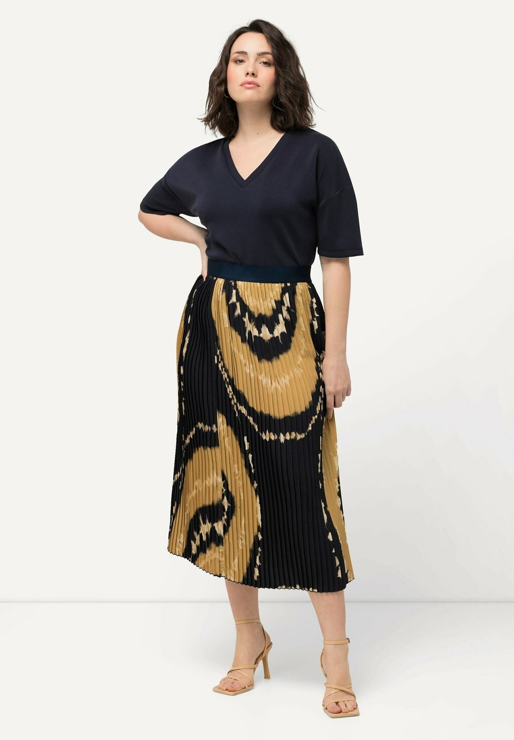 Юбка плиссированная Ulla Popken, темно-синий
Юбка плиссированная Ulla Popken, темно-синий