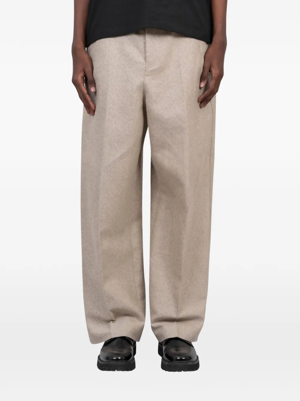 Брюки Pastro Jacquemus, бежевый
Брюки Pastro Jacquemus, бежевый