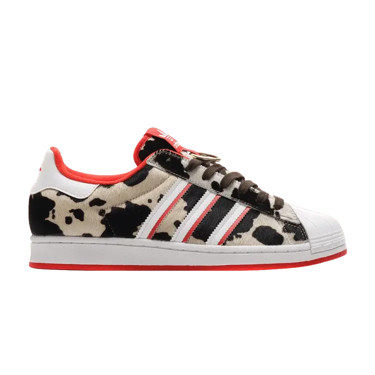 Кроссовки adidas Superstar 'Chinese New Year - Year Of The Ox', белый 
Кроссовки adidas Superstar 'Chinese New Year - Year Of The Ox', белый