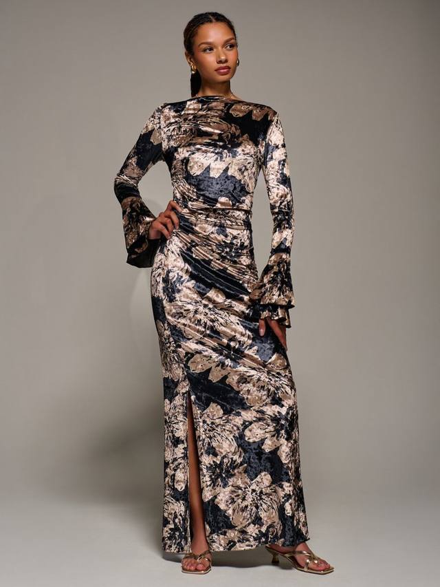 Платье макси с рюшами из вельвета Jolie Moi, Black
Платье макси с рюшами из вельвета Jolie Moi, Black