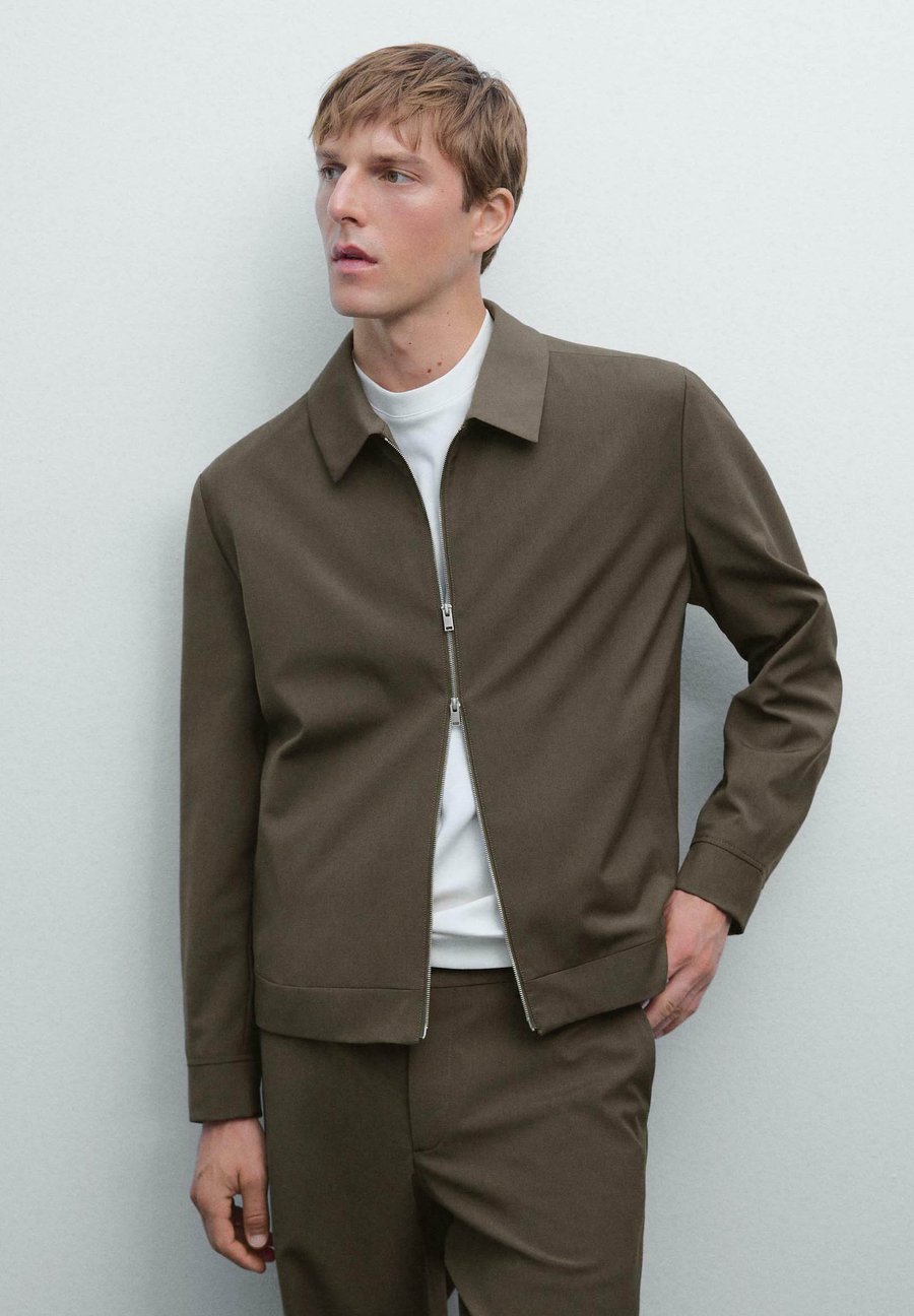 Куртка Massimo Dutti TOTAL LOOK TWO-WAY ZIP, Khaki
Куртка Massimo Dutti TOTAL LOOK TWO-WAY ZIP, Khaki