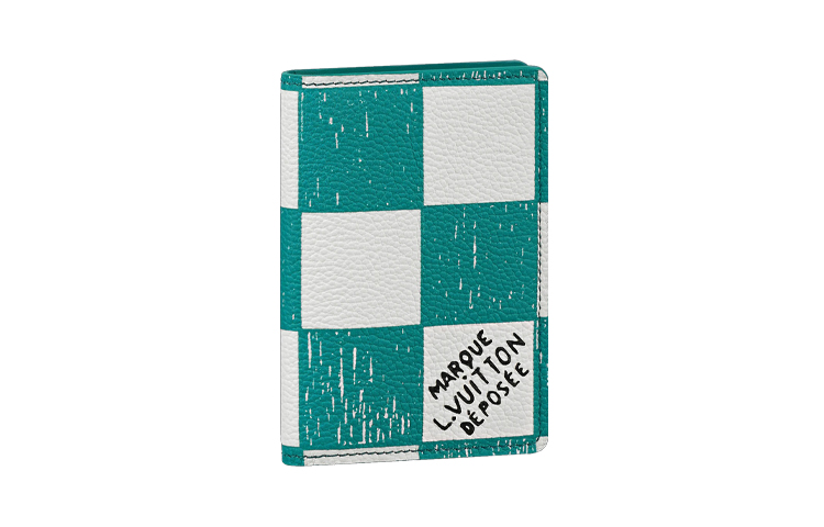 LOUIS VUITTON Карманный органайзер бирюзового цвета
LOUIS VUITTON Карманный органайзер бирюзового цвета