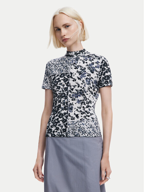 Узкая блузка Desigual, черный
Узкая блузка Desigual, черный