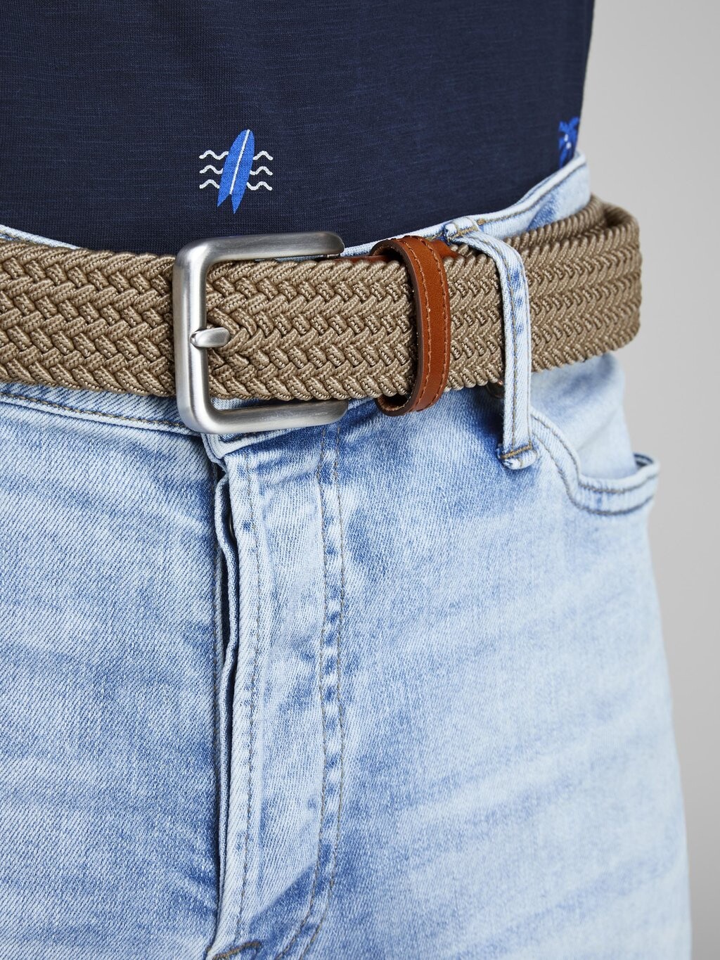 Плетеный пояс JACSPRING BELT Jack & Jones, цвет incense
Плетеный пояс JACSPRING BELT Jack & Jones, цвет incense