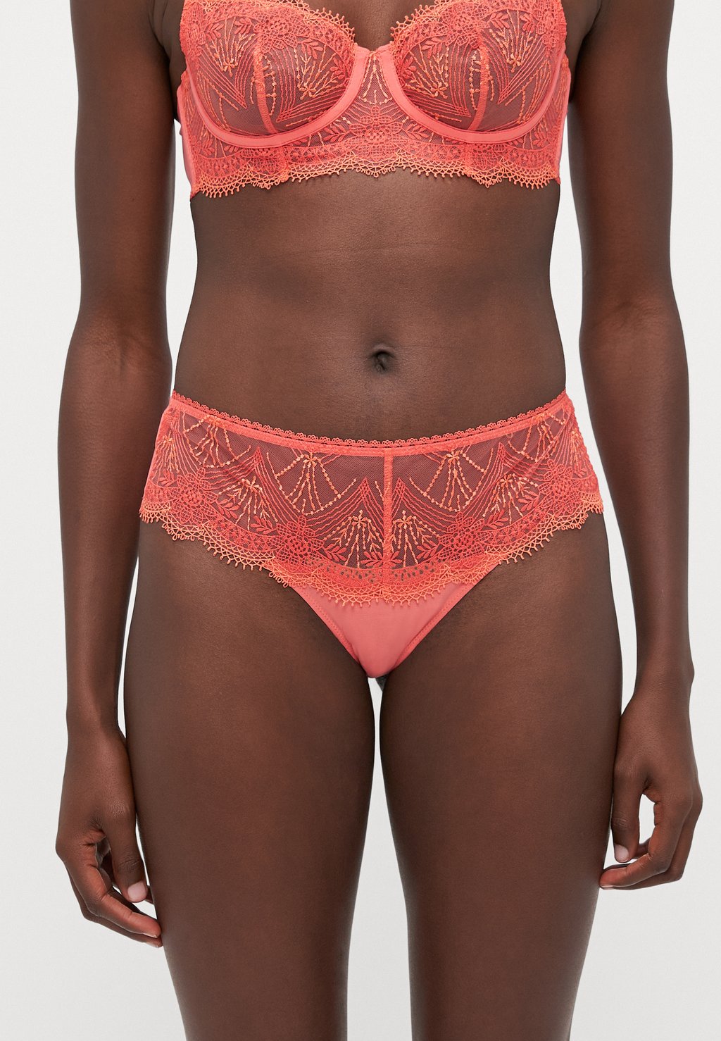 Трусы ALLURE SHORTY Simone Pérèle, оранжевый
Трусы ALLURE SHORTY Simone Pérèle, оранжевый