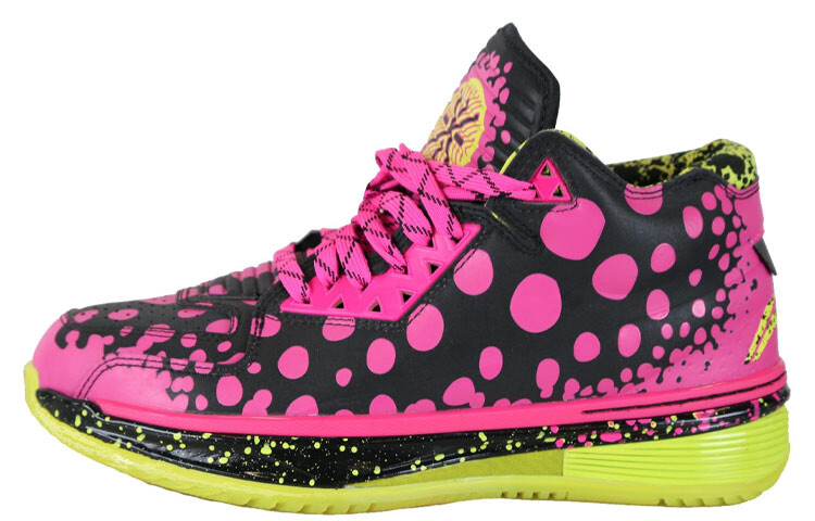 Баскетбольные кроссовки WAY OF WADE мужские, среднего размера, розовые/желтые Lining
Баскетбольные кроссовки WAY OF WADE мужские, среднего размера, розовые/желтые Lining