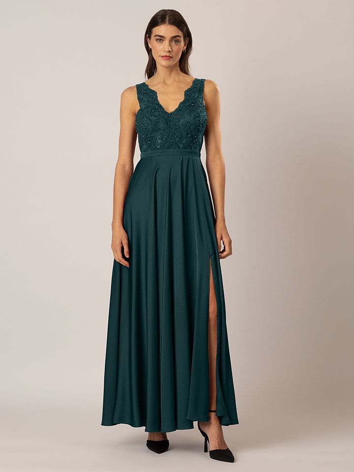 Длинное платье APART
Длинное платье APART