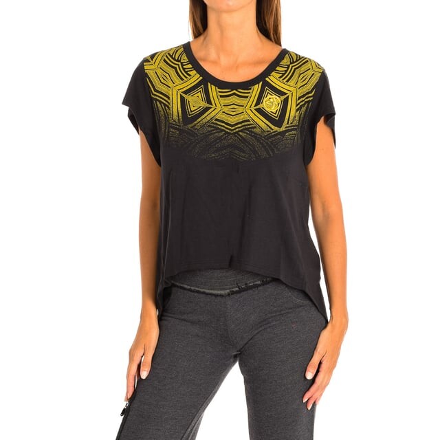 Женская спортивная футболка с коротким рукавом z1t00570 Zumba, черный
Женская спортивная футболка с коротким рукавом z1t00570 Zumba, черный