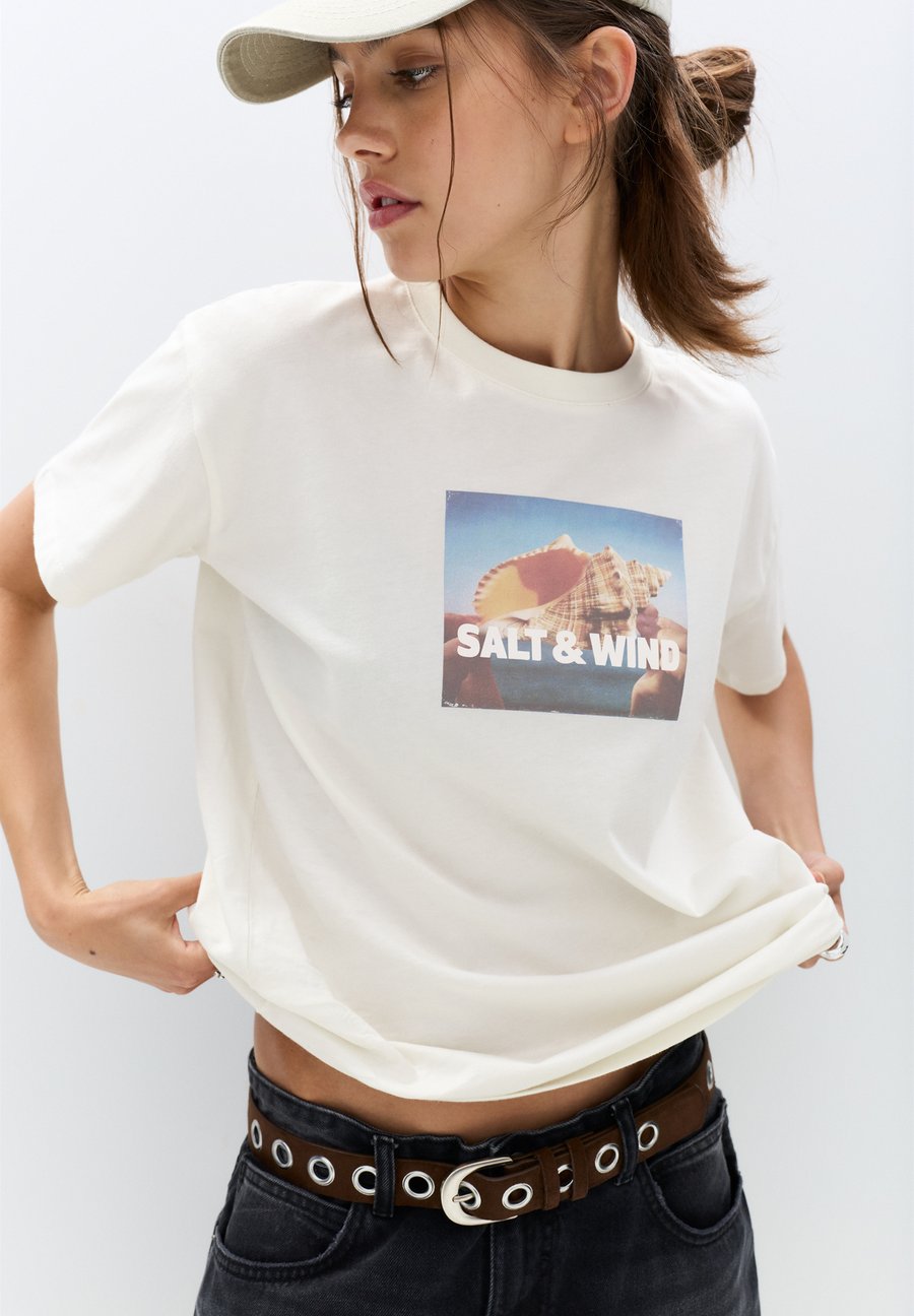 Футболка PULL&BEAR SEASHELL PHOTO , White
Футболка PULL&BEAR SEASHELL PHOTO , White