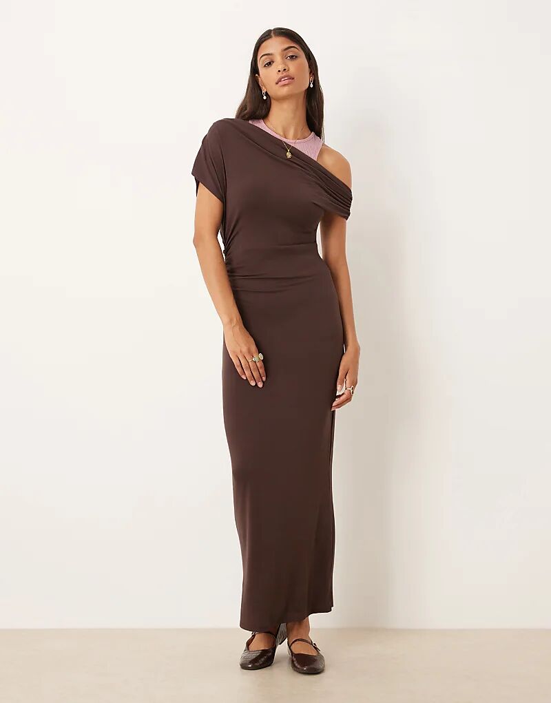 Платье миди ASOS DESIGN со спущенными плечами и борцовкой под ним в шоколадно-розовом цвете
Платье миди ASOS DESIGN со спущенными плечами и борцовкой под ним в шоколадно-розовом цвете