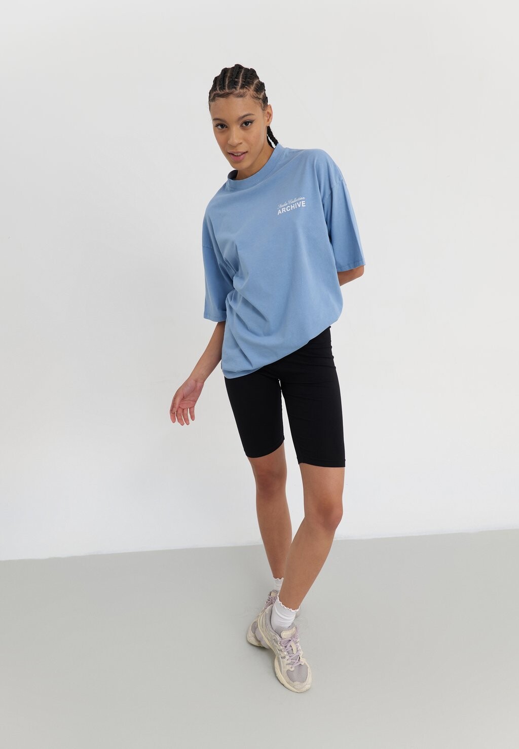 Принт на футболке Even&Odd, синий
Принт на футболке Even&Odd, синий