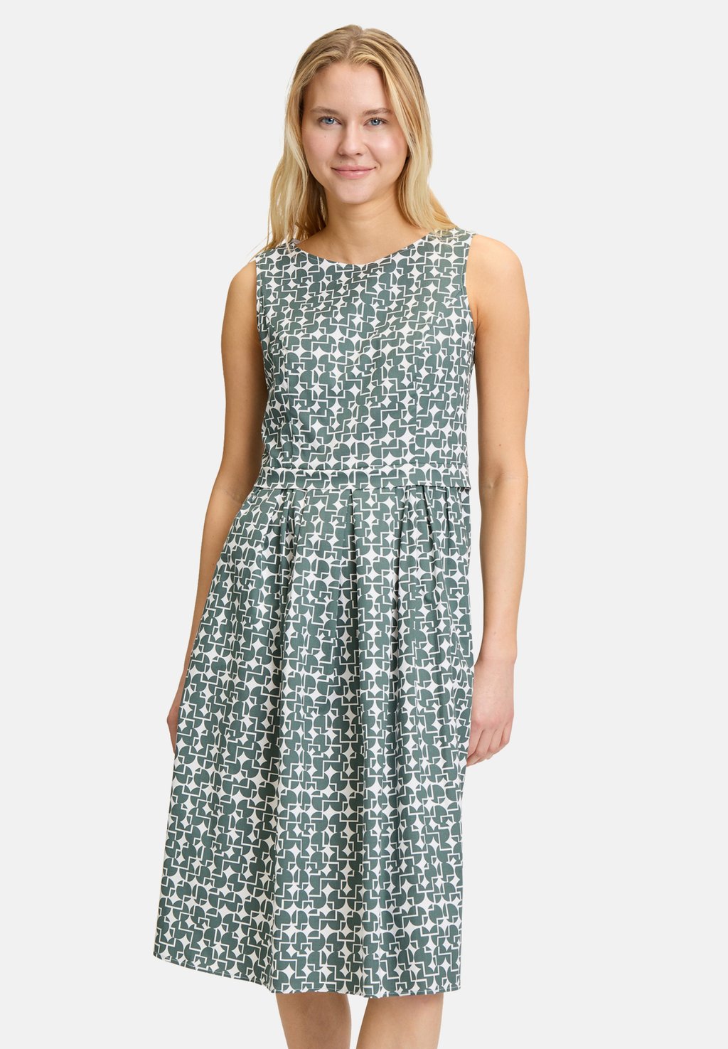 Повседневное платье SOMMER TAILLIERT Vera Mont, зеленый
Повседневное платье SOMMER TAILLIERT Vera Mont, зеленый