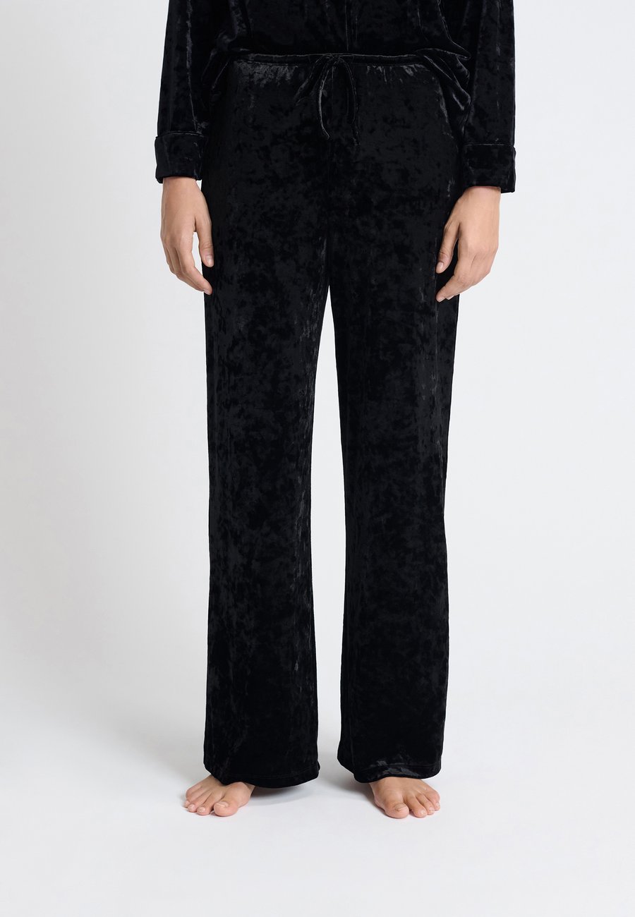 Пижамные брюки Etam FAYWEN, Black
Пижамные брюки Etam FAYWEN, Black