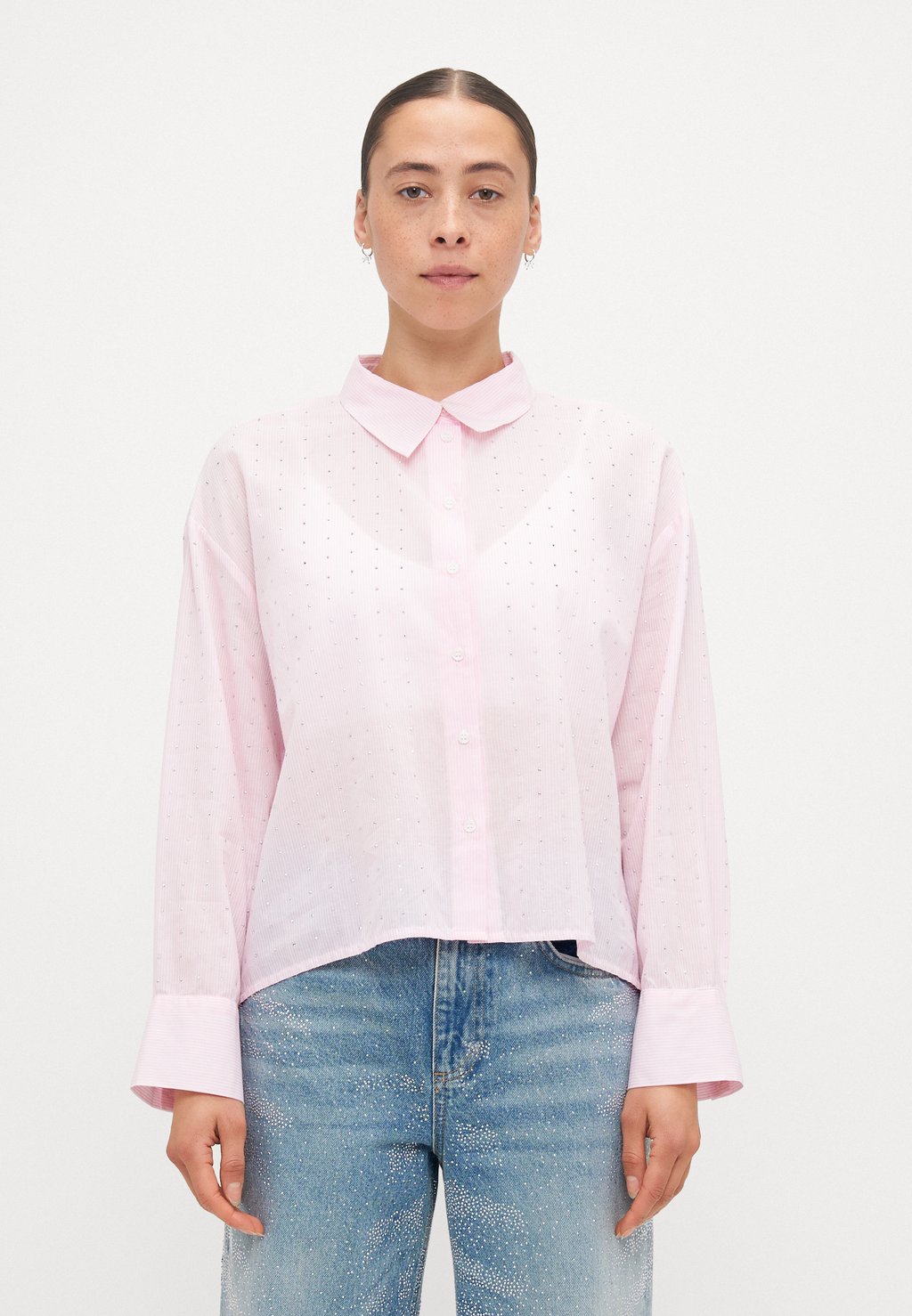 Блузка на пуговицах ONLJULIE LIFE EMBELISHMENT SHIRT ONLY Petite, белый
Блузка на пуговицах ONLJULIE LIFE EMBELISHMENT SHIRT ONLY Petite, белый