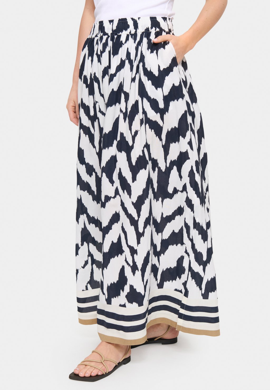 Юбка макси KHLOESZ Saint Tropez, черный
Юбка макси KHLOESZ Saint Tropez, черный