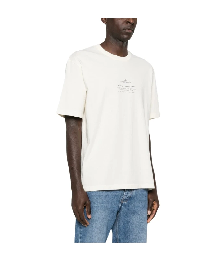 Футболка с нашивкой и логотипом Stone Island, белый
Футболка с нашивкой и логотипом Stone Island, белый