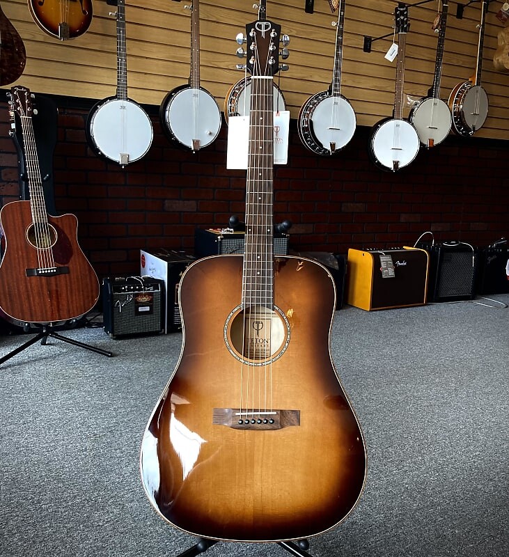 Акустическая гитара Teton DREADNOUGHT GUITAR, SOLID SPRUCE TOP, GLOSS FM HONEYBU
Акустическая гитара Teton DREADNOUGHT GUITAR, SOLID SPRUCE TOP, GLOSS FM HONEYBU