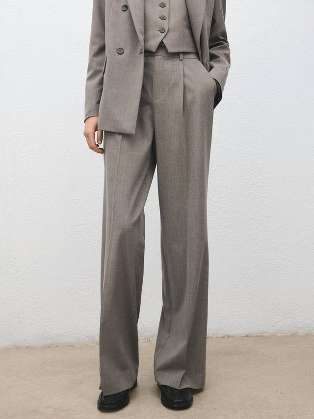 Брюки Puglia Pinstripe из шерстяной смеси Mango, Grey
Брюки Puglia Pinstripe из шерстяной смеси Mango, Grey