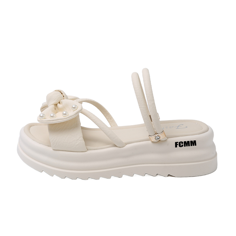 Детские сандалии FCMM, бежевый
Детские сандалии FCMM, бежевый