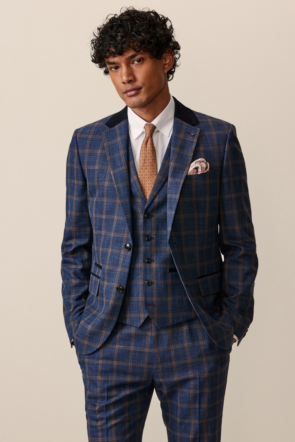 Сшитый на заказ пиджак с декоративной отделкой и клетчатым узором Next, синий
Сшитый на заказ пиджак с декоративной отделкой и клетчатым узором Next, синий