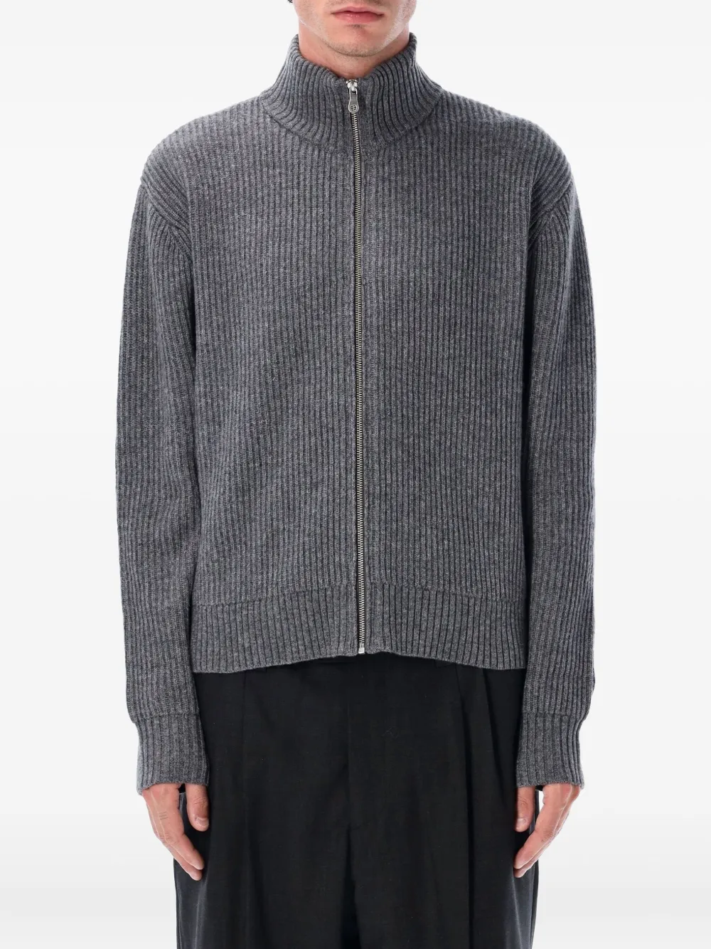 Кардиган на молнии с ребристой отделкой Drained Berner Kühl, серый
Кардиган на молнии с ребристой отделкой Drained Berner Kühl, серый