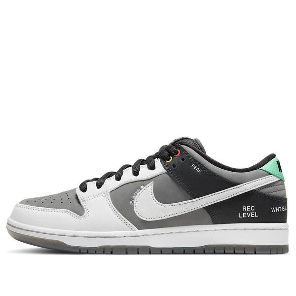 Кроссовки sb dunk low Nike, серый
Кроссовки sb dunk low Nike, серый