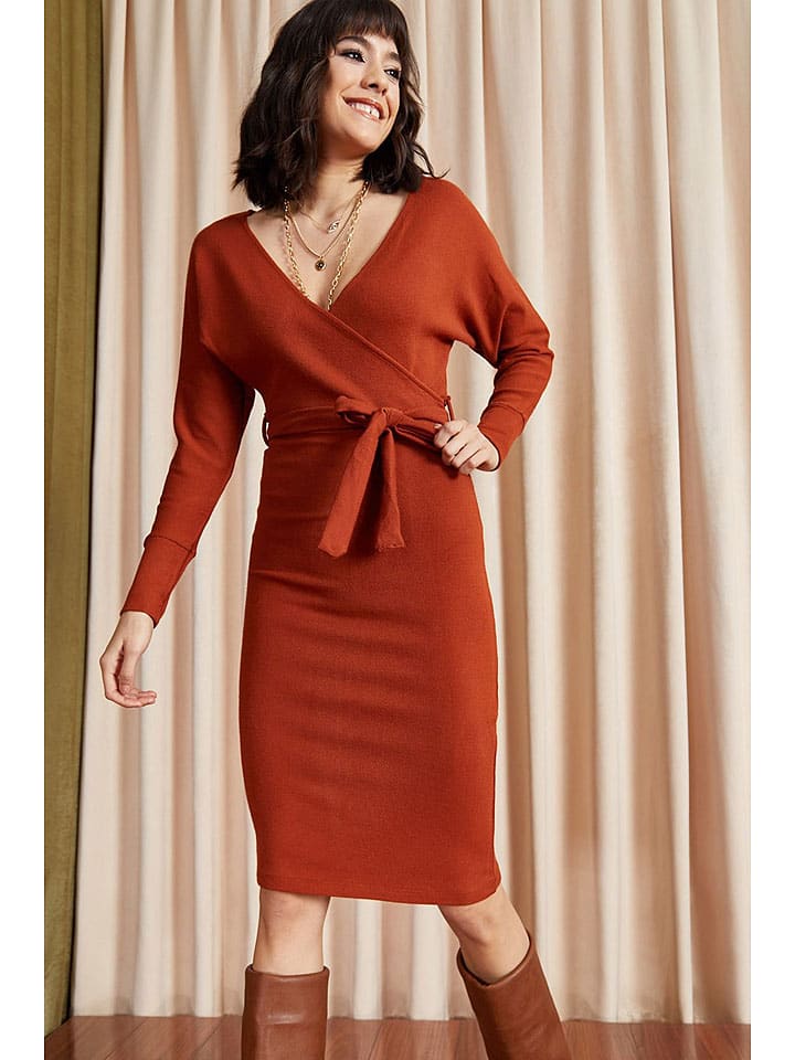 Платье до колена Olalook, красный 
Платье до колена Olalook, красный