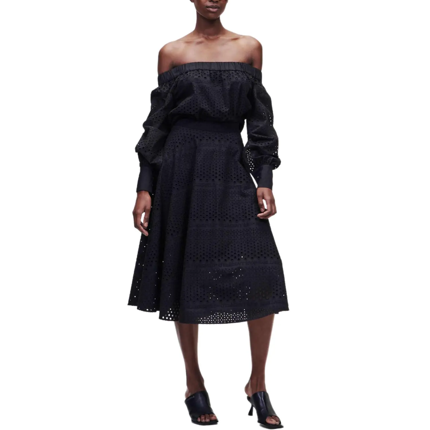 KARL LAGERFELD / Karl Lagerfeld Jeans Топ KARL LAGERFELD для женщин черный
KARL LAGERFELD / Karl Lagerfeld Jeans Топ KARL LAGERFELD для женщин черный