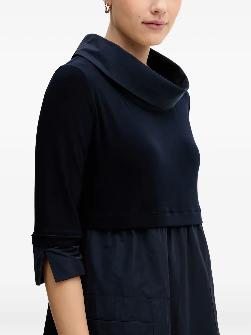 Мини-платье с круглым вырезом Joseph Ribkoff, синий
Мини-платье с круглым вырезом Joseph Ribkoff, синий