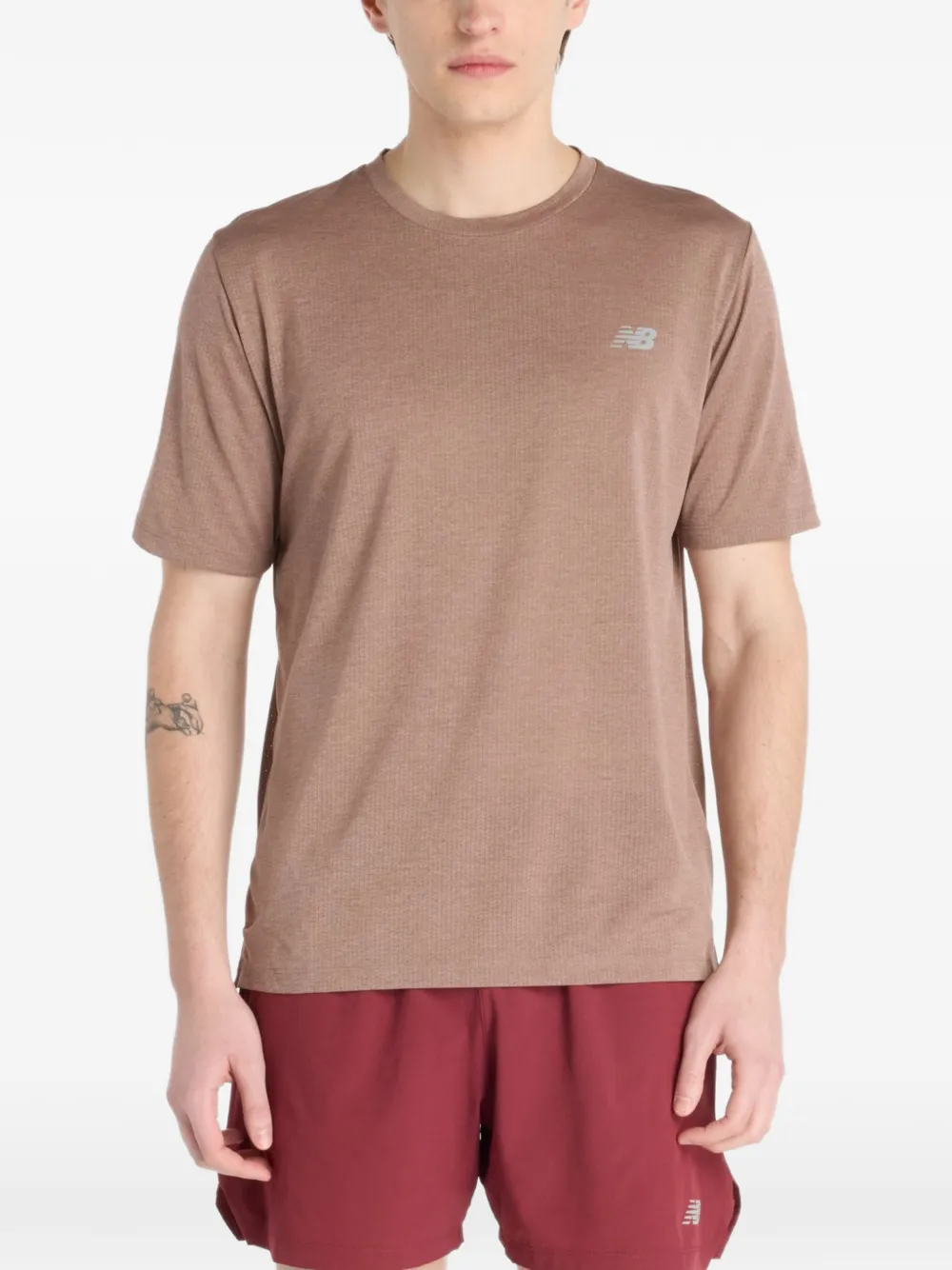Футболка с логотипом New Balance, коричневый
Футболка с логотипом New Balance, коричневый
