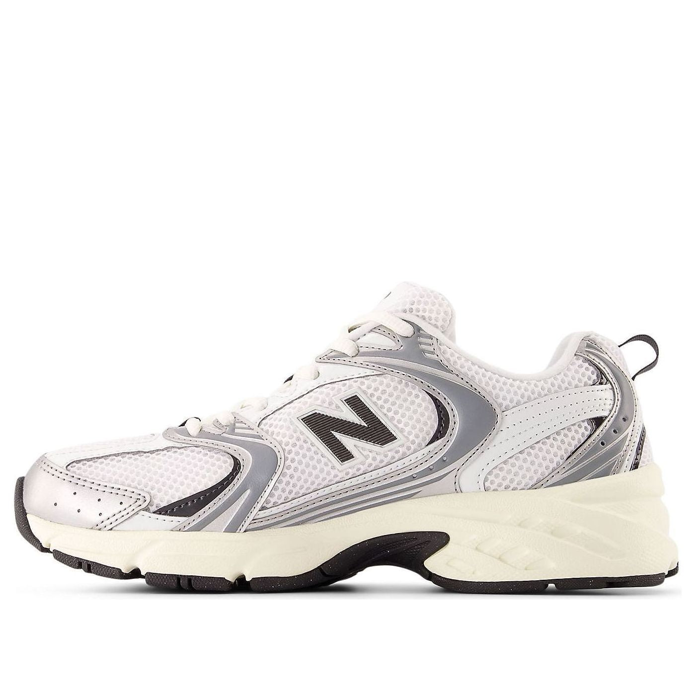 Кроссовки New Balance 530 'Silver Metallic Black Cement'
Кроссовки New Balance 530 'Silver Metallic Black Cement'