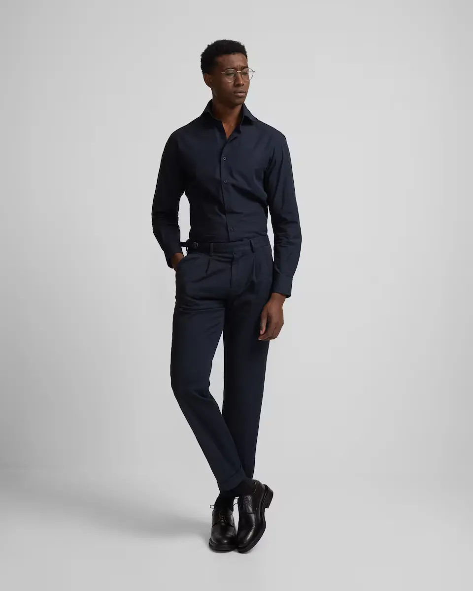 Брюки классические мужские со складками гуркха Silbon, темно-синий
Брюки классические мужские со складками гуркха Silbon, темно-синий